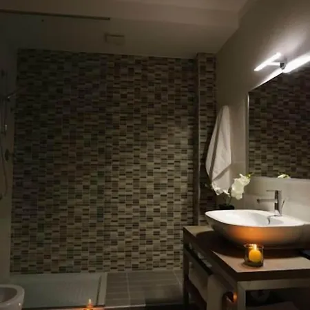 Hotel Turin Airport & 4*