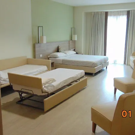 Hotel Turin Airport & 4*