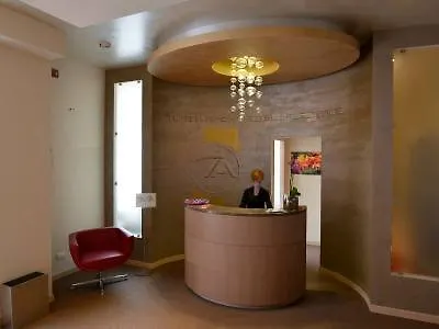 Turin Airport & Otel 4*