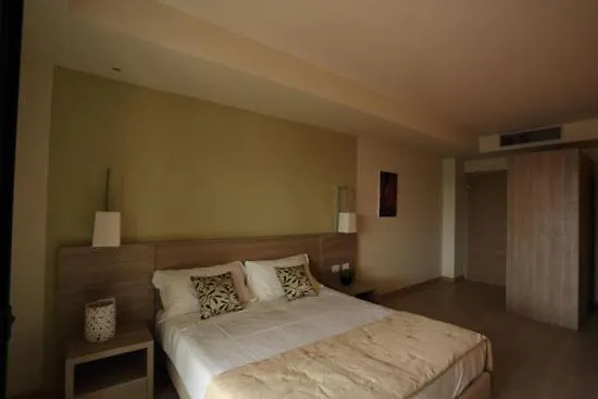 Otel Turin Airport &